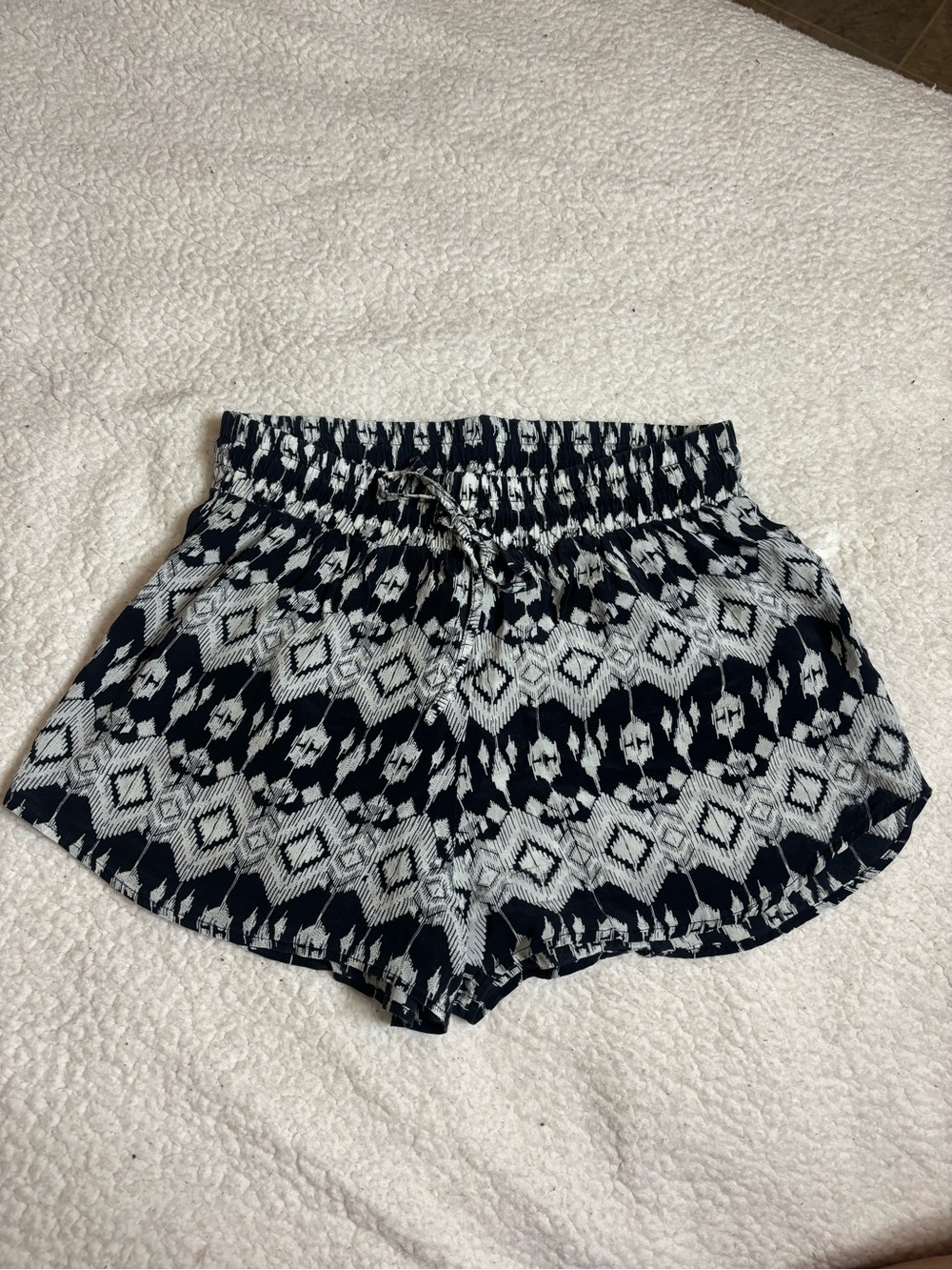 Tolani Black & White Geometric Elastic Waist Shorts